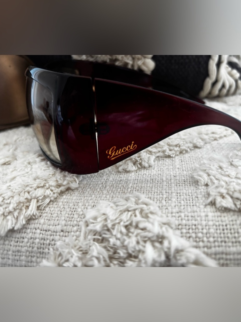 Vintage Gucci Women's Oversized Sunglasses in Dark Tortoise Red Gradient - Picture 3 of 4